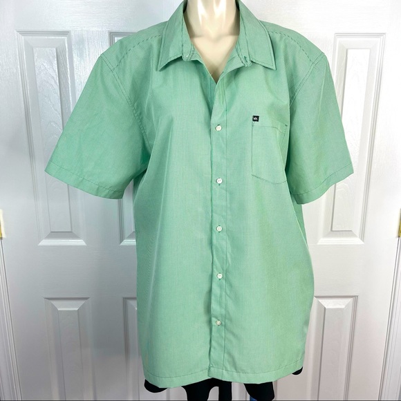 Other - QUIKSILVER button down shirt Casual short sleeve shirt Men’s green white XL